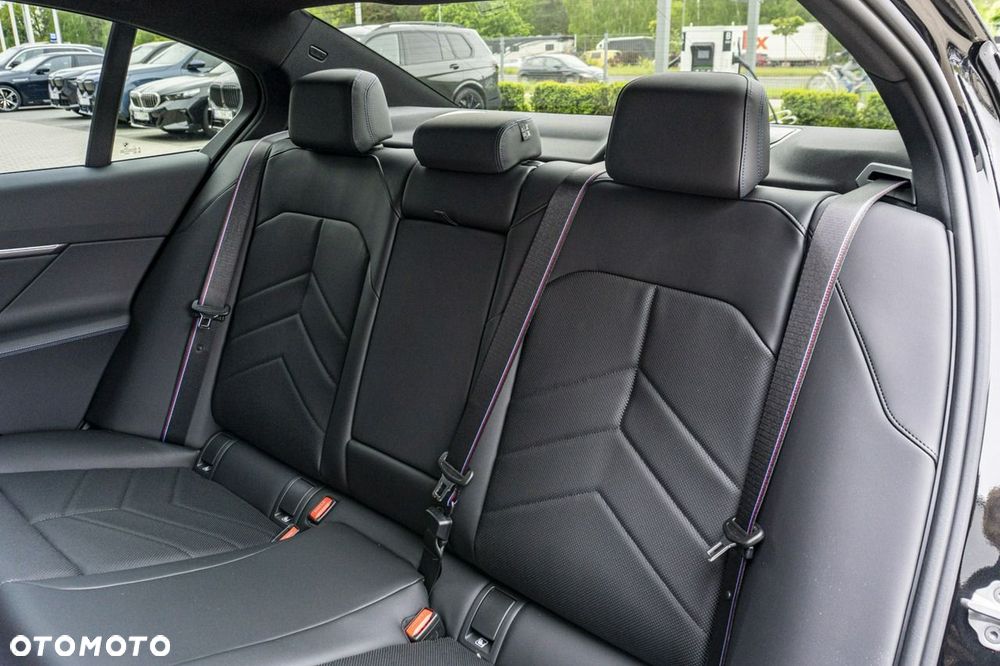 BMW Seria 5 - 27