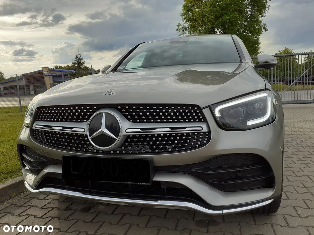 Mercedes-Benz GLC 300 d 4Matic 9G-TRONIC AMG Line - 13