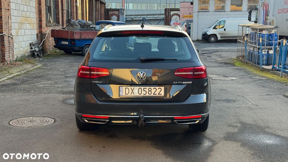 Volkswagen Passat 2.0 TDI (BlueMotion Technology) DSG Highline - 6