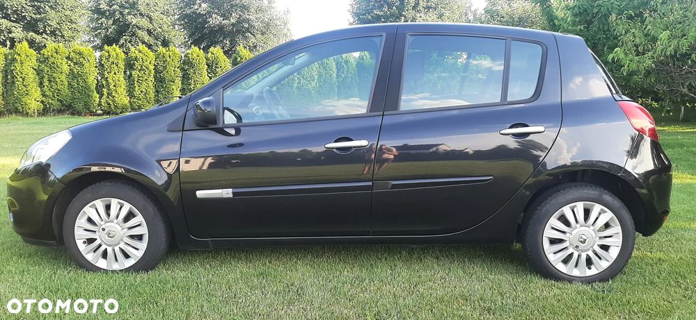 Renault Clio 1.2 16V 75 TomTom Edition - 16