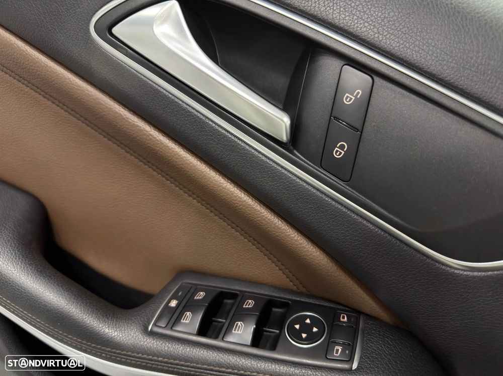 Mercedes-Benz A 180 CDI (BlueEFFICIENCY) AMG Sport - 24