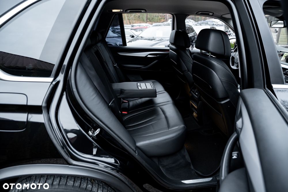 BMW X5 xDrive30d - 23