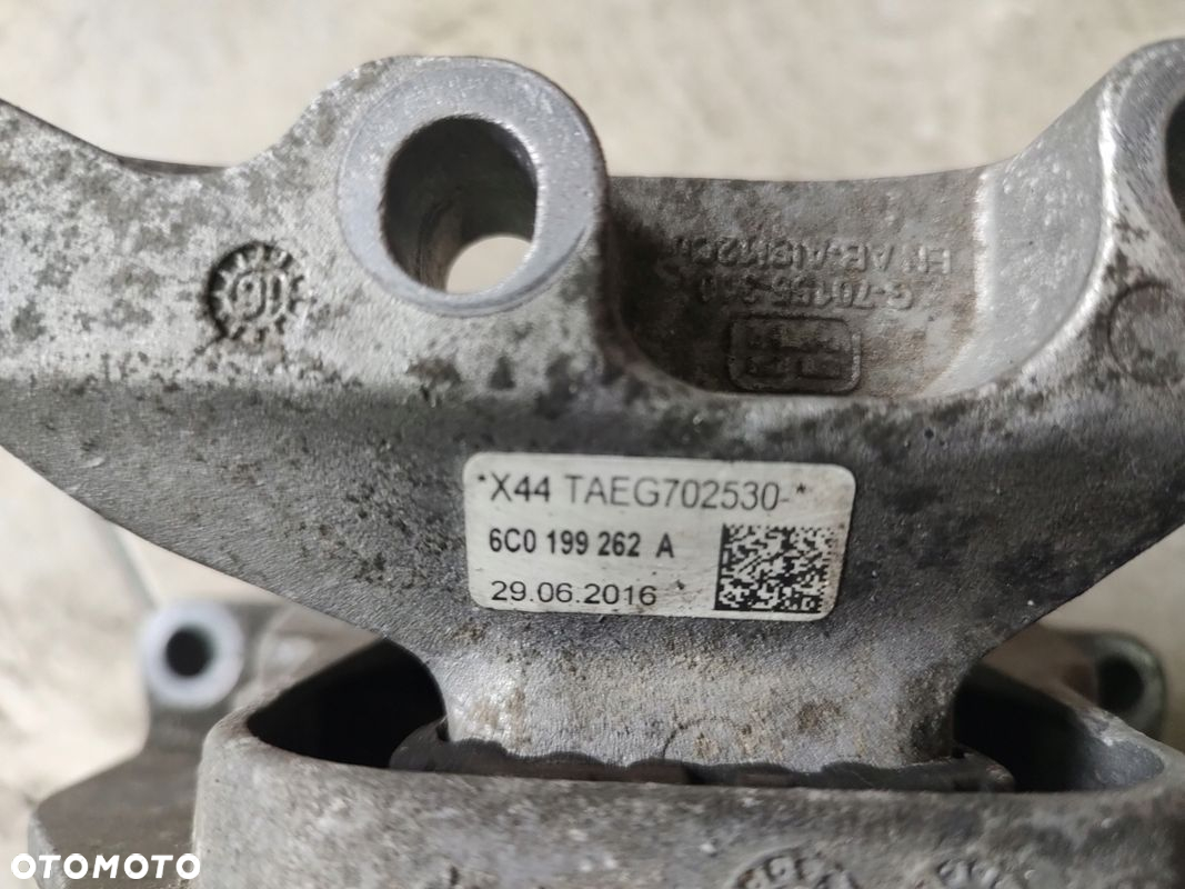 SKODA RAPID 1,4TDI ŁAPA PODUSZKA SILNIKA 6C0199262A - 2