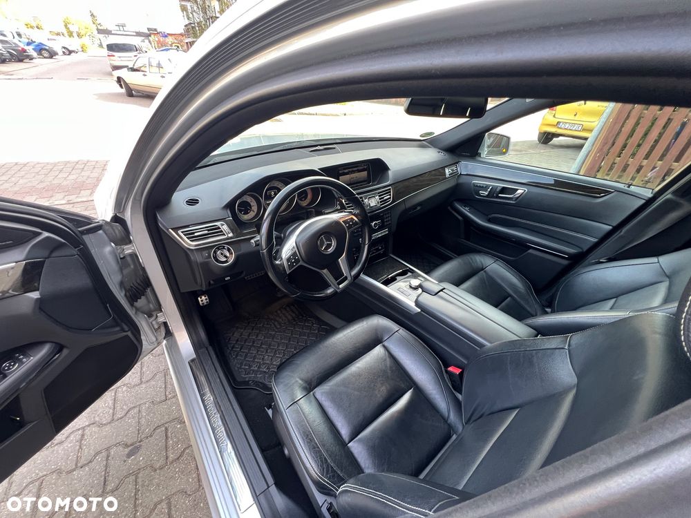 Mercedes-Benz Klasa E 300 BlueTEC 7G-TRONIC - 8
