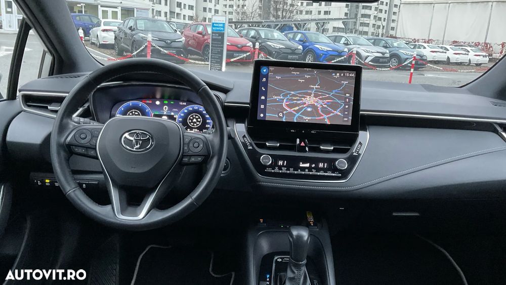 Toyota Corolla TS 1.8 HSD Dynamic - 35