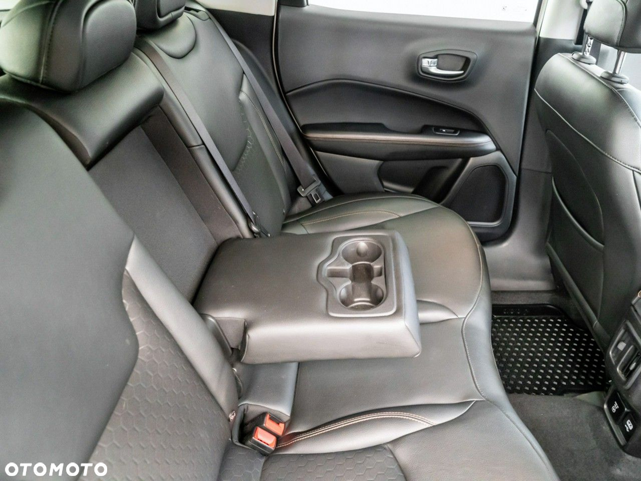 Jeep Compass 1.3 TMair Limited FWD S&S DDCT - 19