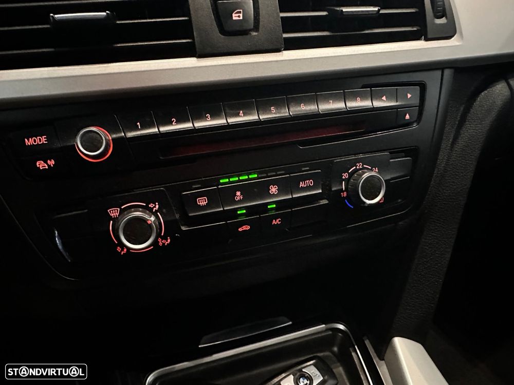 BMW 318 d Line Sport - 21