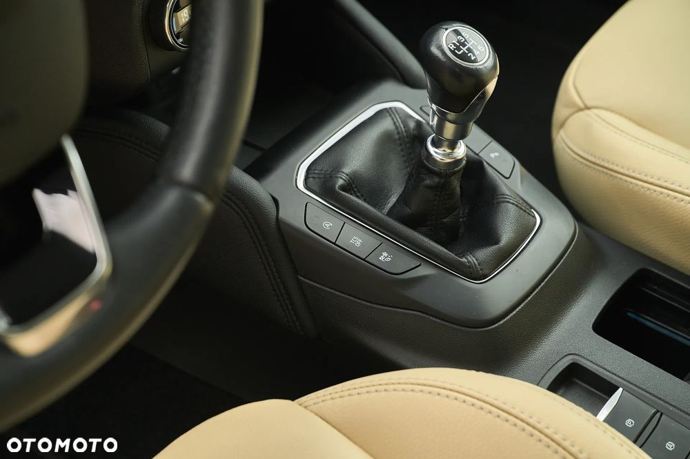 Ford Focus 1.5 EcoBlue Start-Stopp-System TITANIUM DESIGN - 34