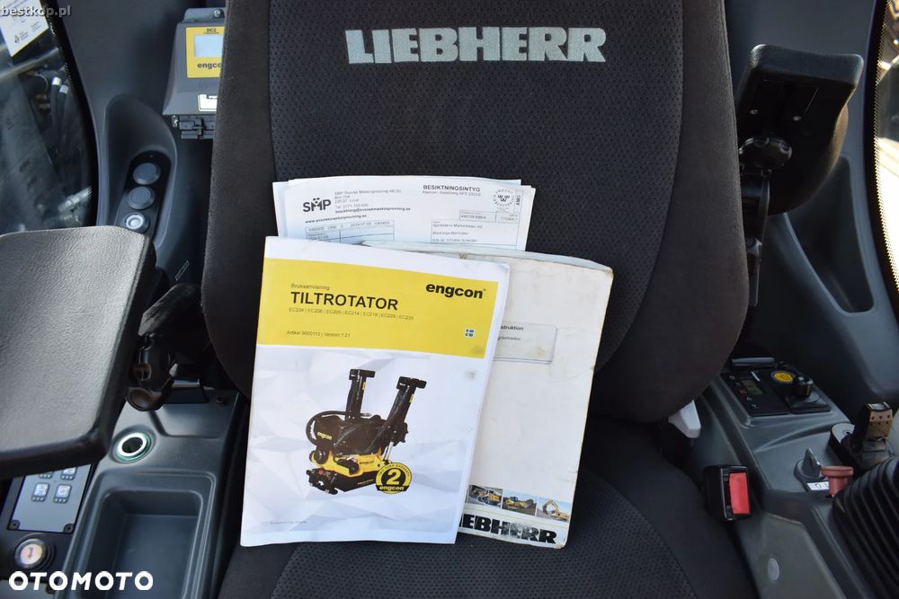 Liebherr A910 Compact Litronic - 27