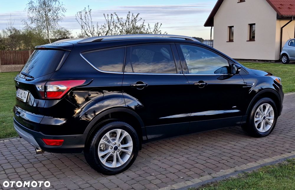 Ford Kuga 2.0 TDCi 2x4 Titanium - 9