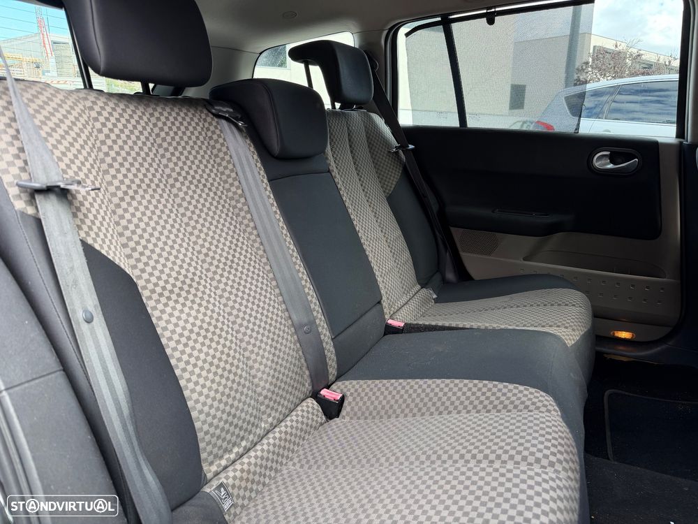Renault Mégane Break 1.5 dCi Confort - 8