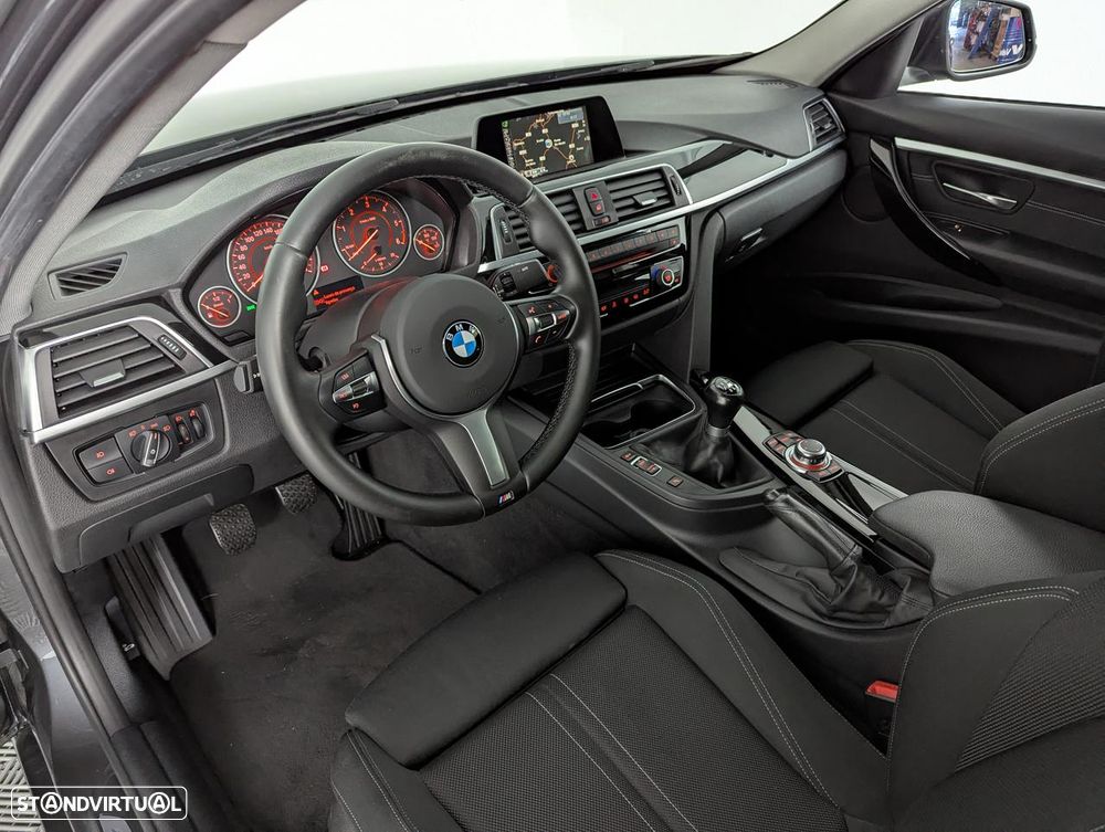 BMW 318 d Line Sport - 25
