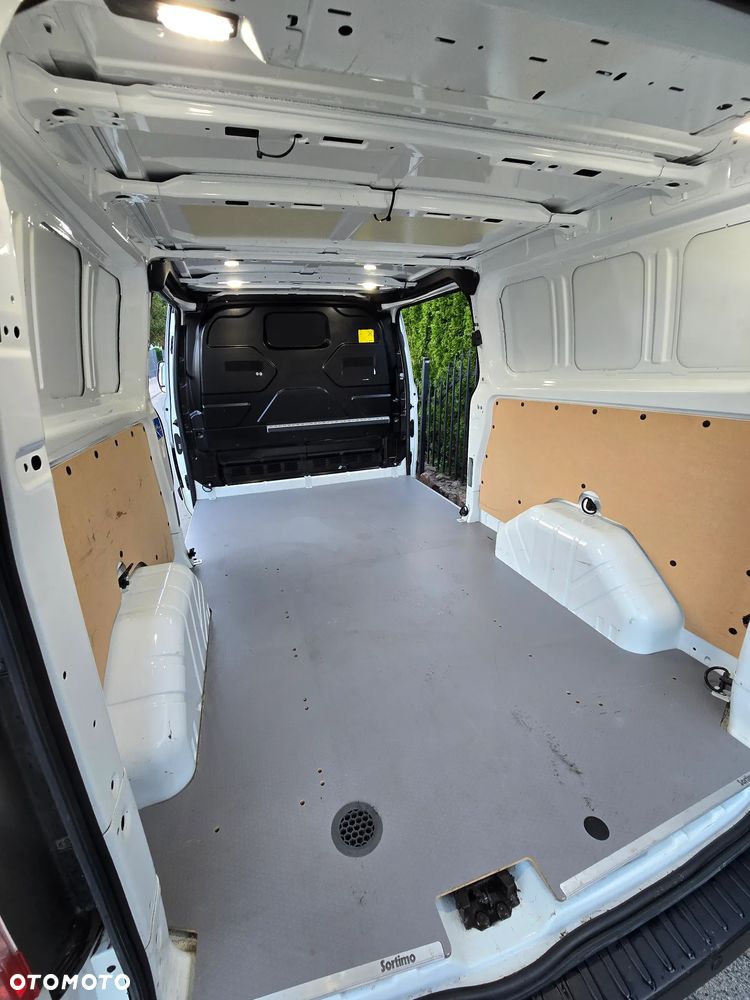 Ford Transit L2H2 VA Autm Limited - 27
