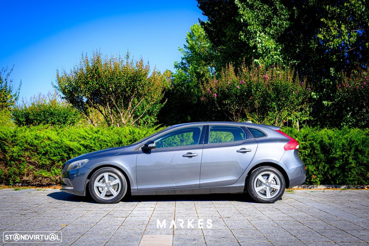 Volvo V40 1.6 D2 Momentum - 9