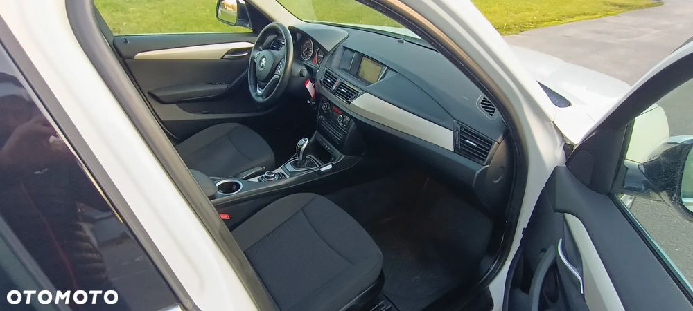 BMW X1 sDrive18d Sport Line - 19