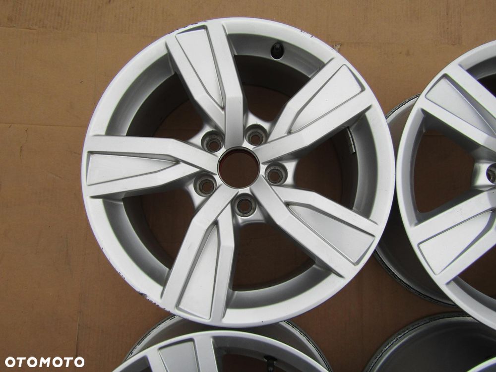 4x Felgi 16 Audi A4 B6 B7 B8 B9 VW Tiguan II Golf Skoda Kodiaq Karoq Seat Leon 7 j 5x112 ET35 - 8