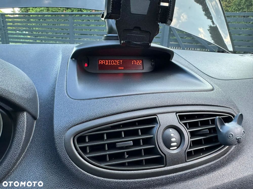 Renault Clio 1.2 16V 75 Collection - 23