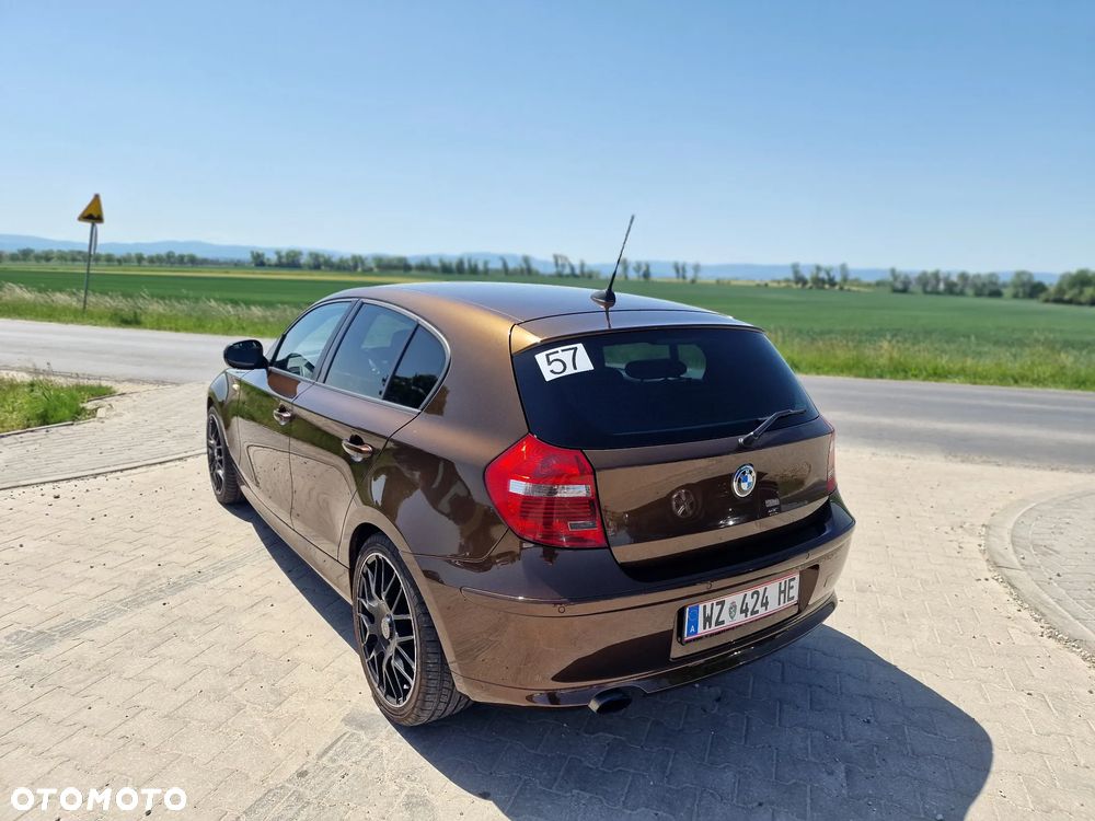 BMW Seria 1 120d - 12