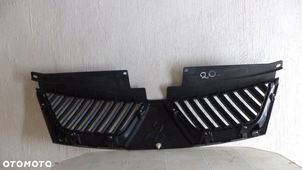 Atrapa grill OUTLANDER 2 07-09 7450A037ZZ - 2