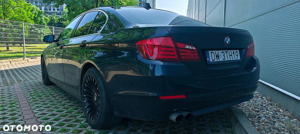 BMW Seria 5 520d Luxury Line - 4