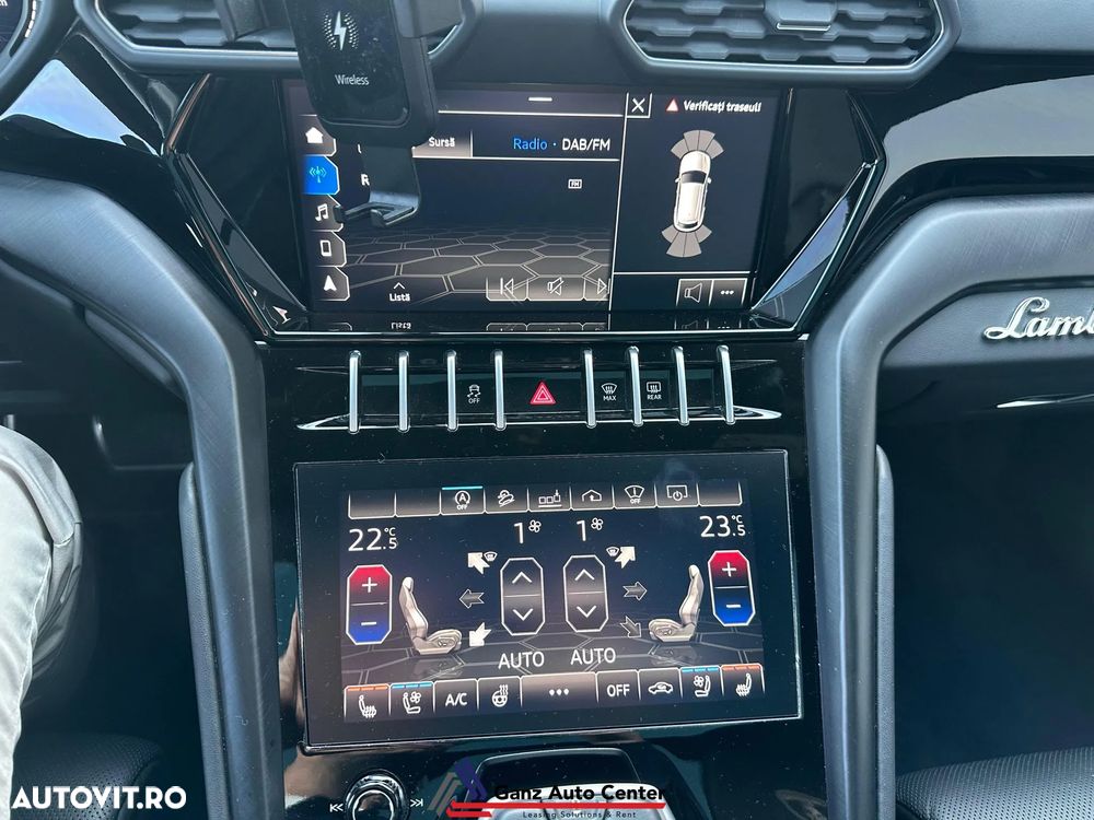 Lamborghini URUS Standard - 22