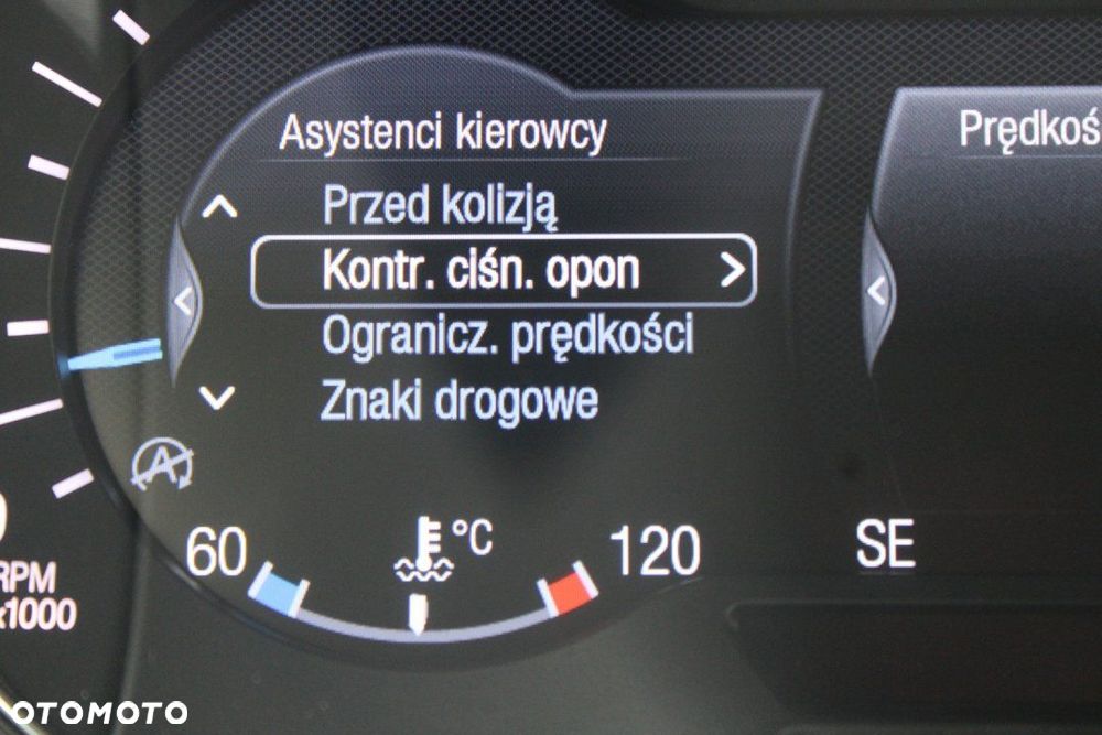 Ford S-Max - 32