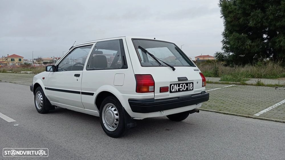 Toyota Starlet 1.0 - 6