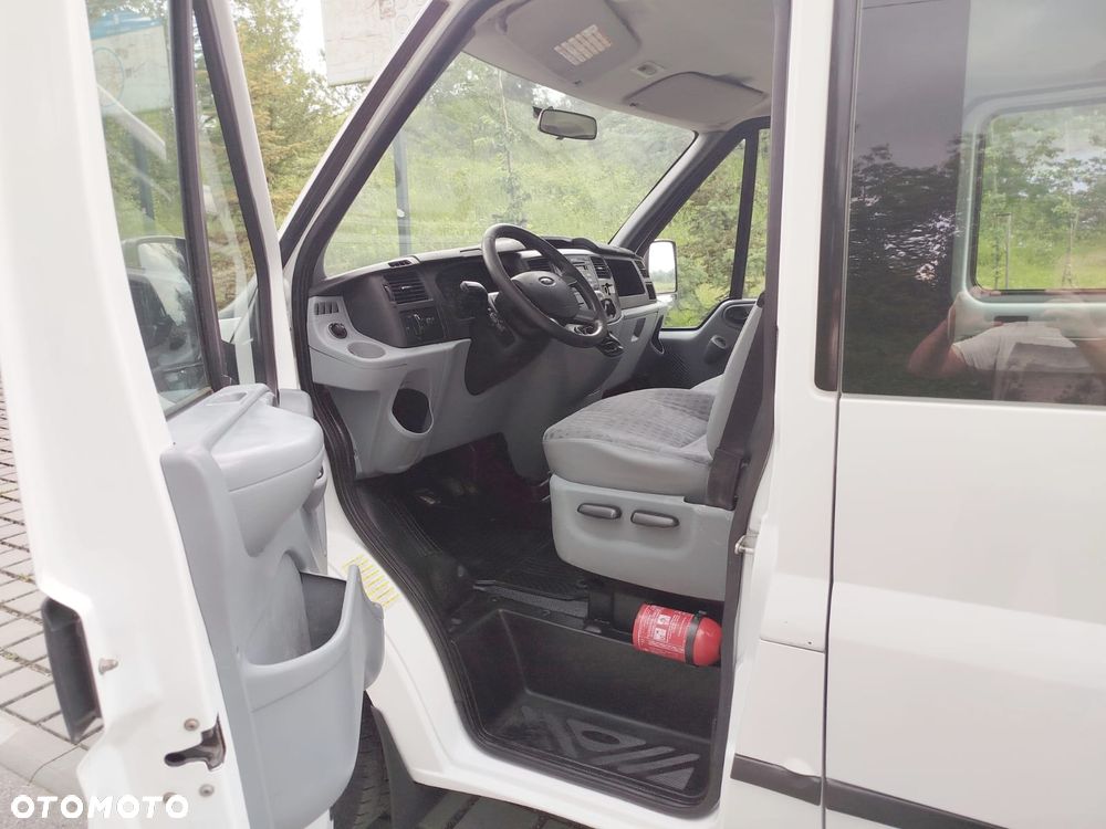 Ford Transit - 14