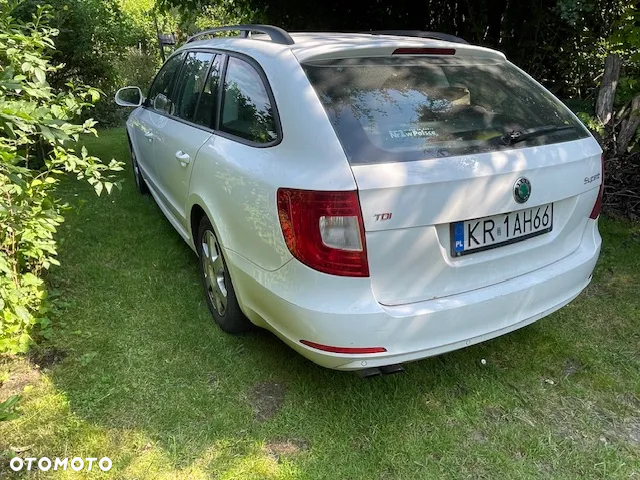 Skoda Superb 2.0 TDI Ambition DSG - 14