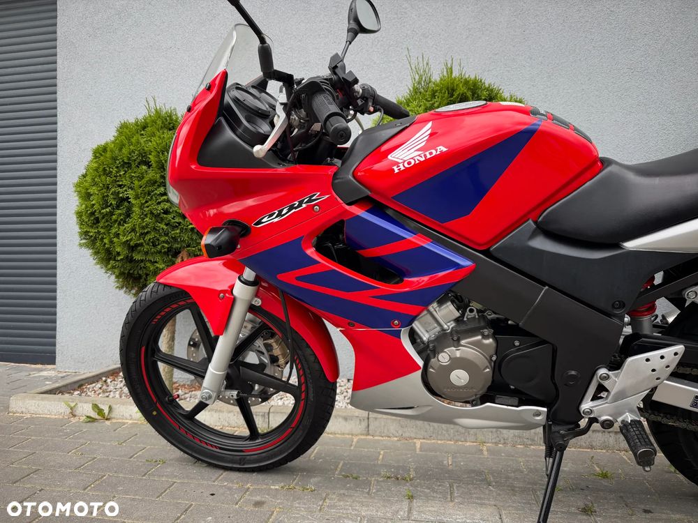 Honda CBR - 36
