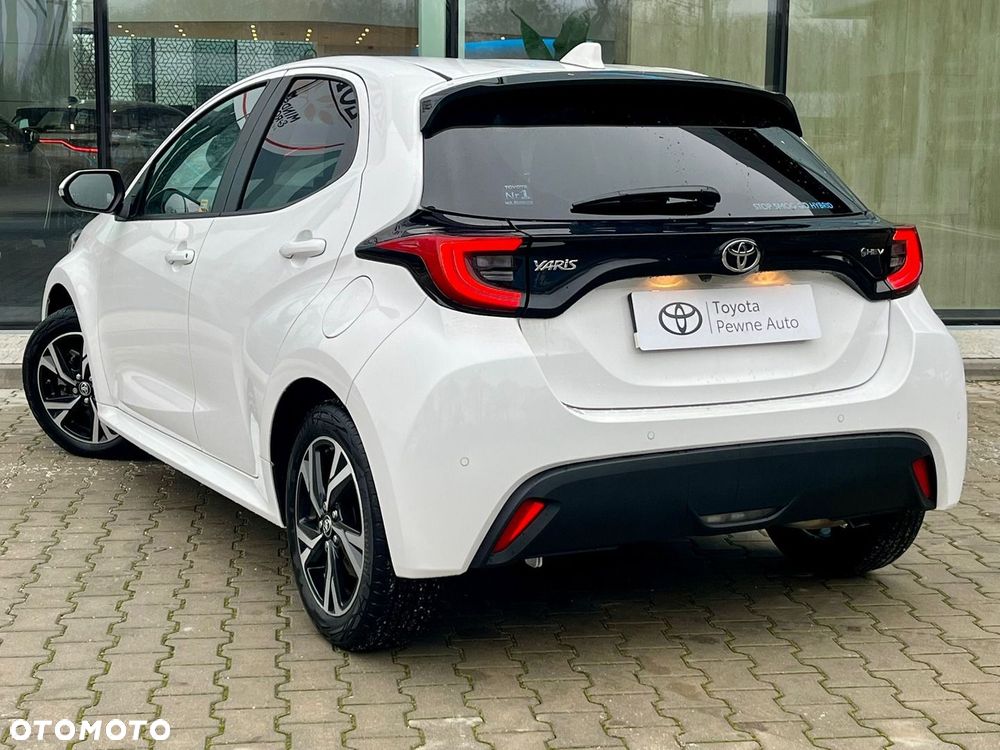 Toyota Yaris Hybrid 1.5 Style - 11