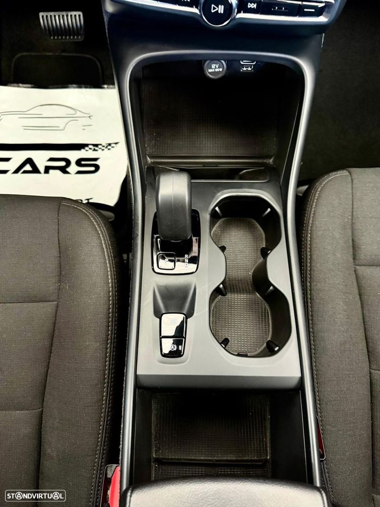 Volvo XC 40 1.5 T2 Essential Auto - 22