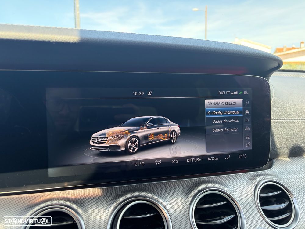 Mercedes-Benz E 220 d AMG Line - 55