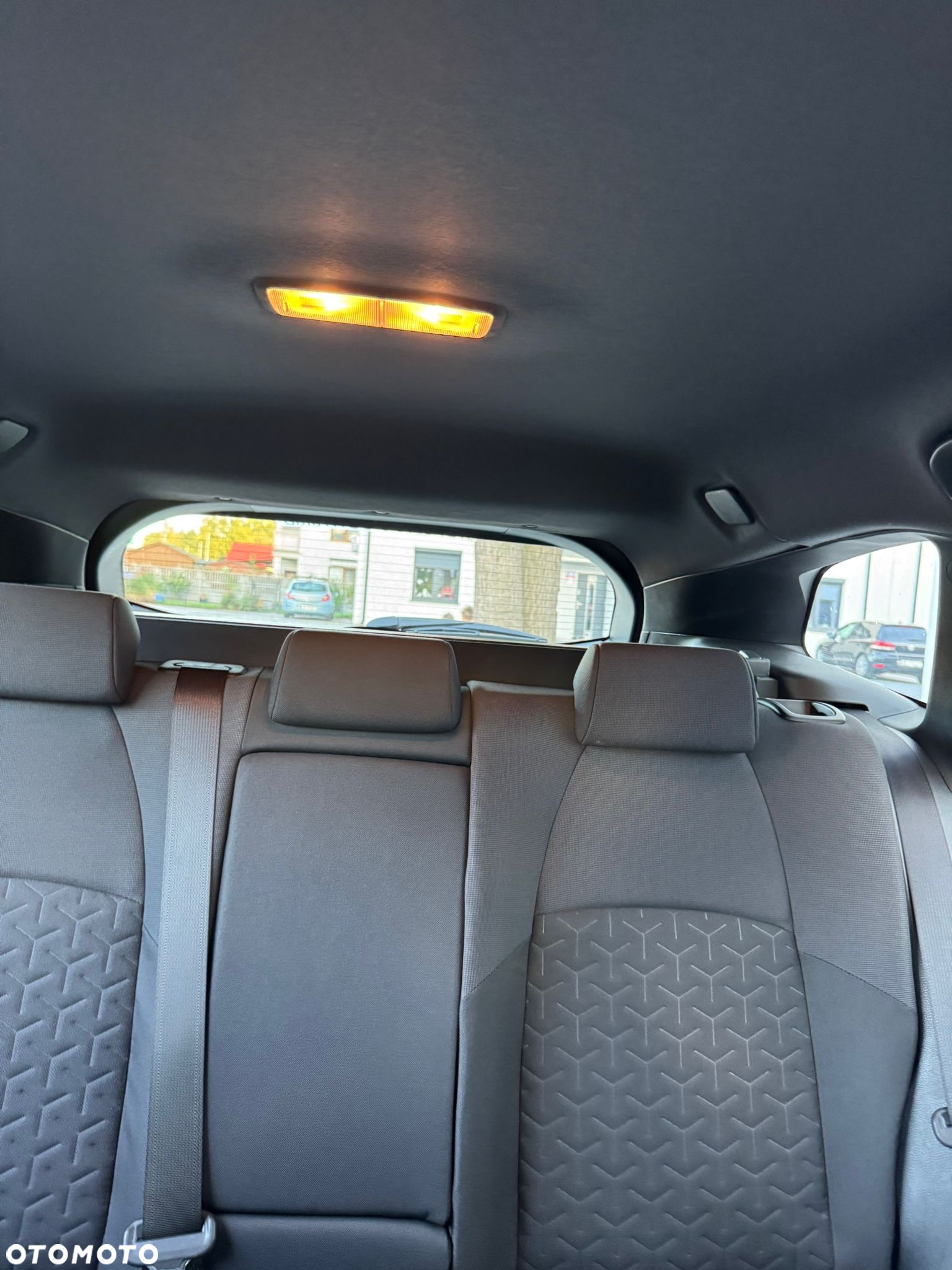 Toyota Corolla - 14