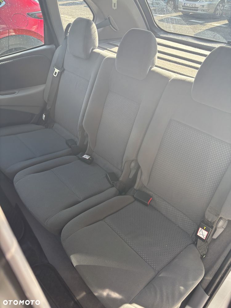 Nissan Almera Tino 1.8 Acenta - 6