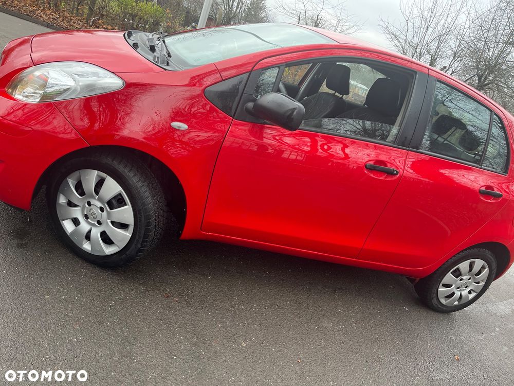 Toyota Yaris - 3