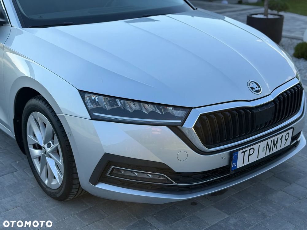 Skoda Octavia 2.0 TDI Sportline DSG - 17