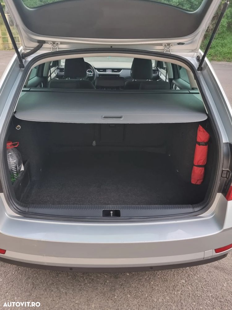Skoda Octavia 2.0 TDI DSG Tour - 7
