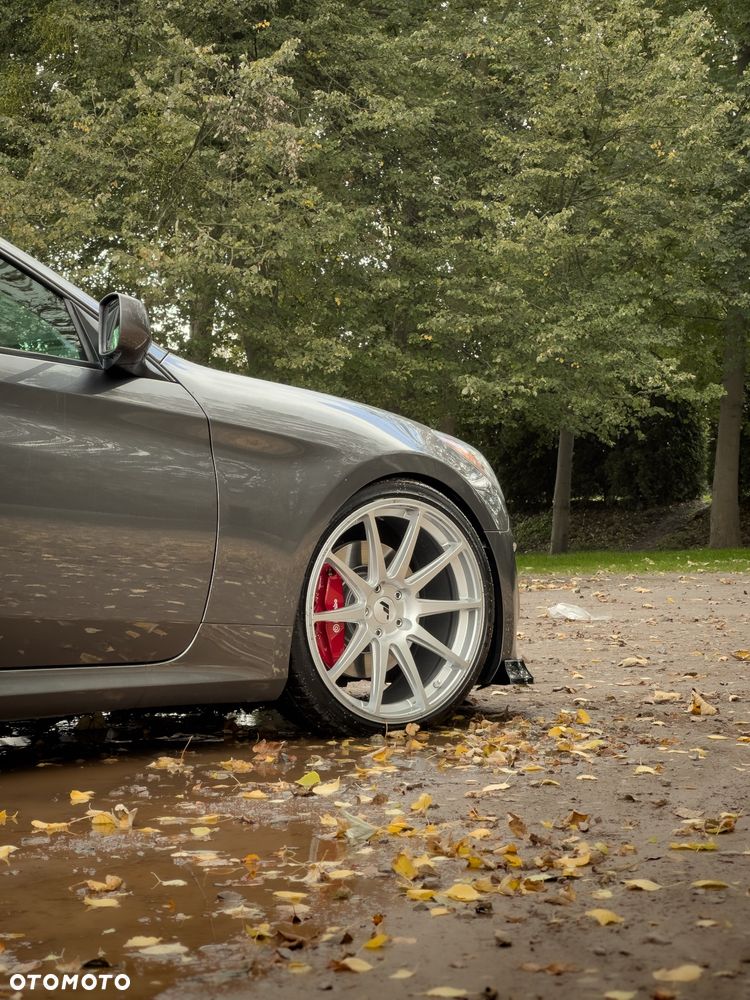 Hyundai Genesis Coupe - 12
