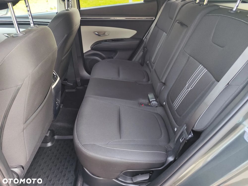 Hyundai Tucson 1.6 T-GDi HEV Executive 2WD - 36
