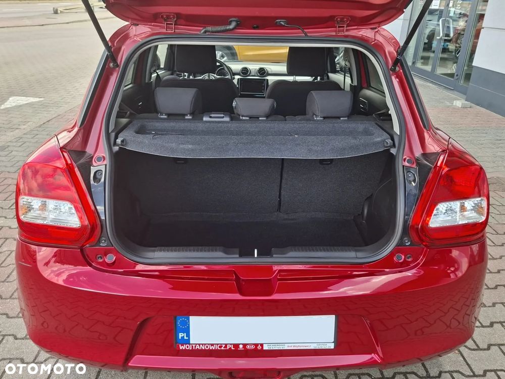 Suzuki Swift 1.2 SHVS Premium Plus - 10