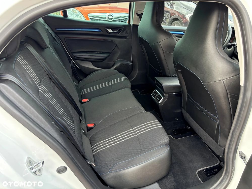 Renault Megane ENERGY TCe 130 GT LINE - 18
