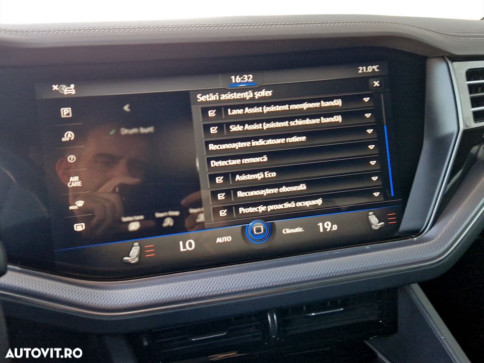 Volkswagen Touareg V6 TDI R-Style - 23