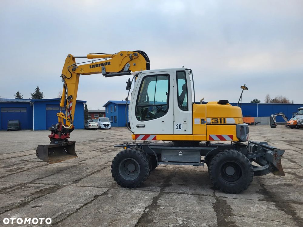 Liebherr A 311 spr z Niemiec tylko 6200mtg - 14