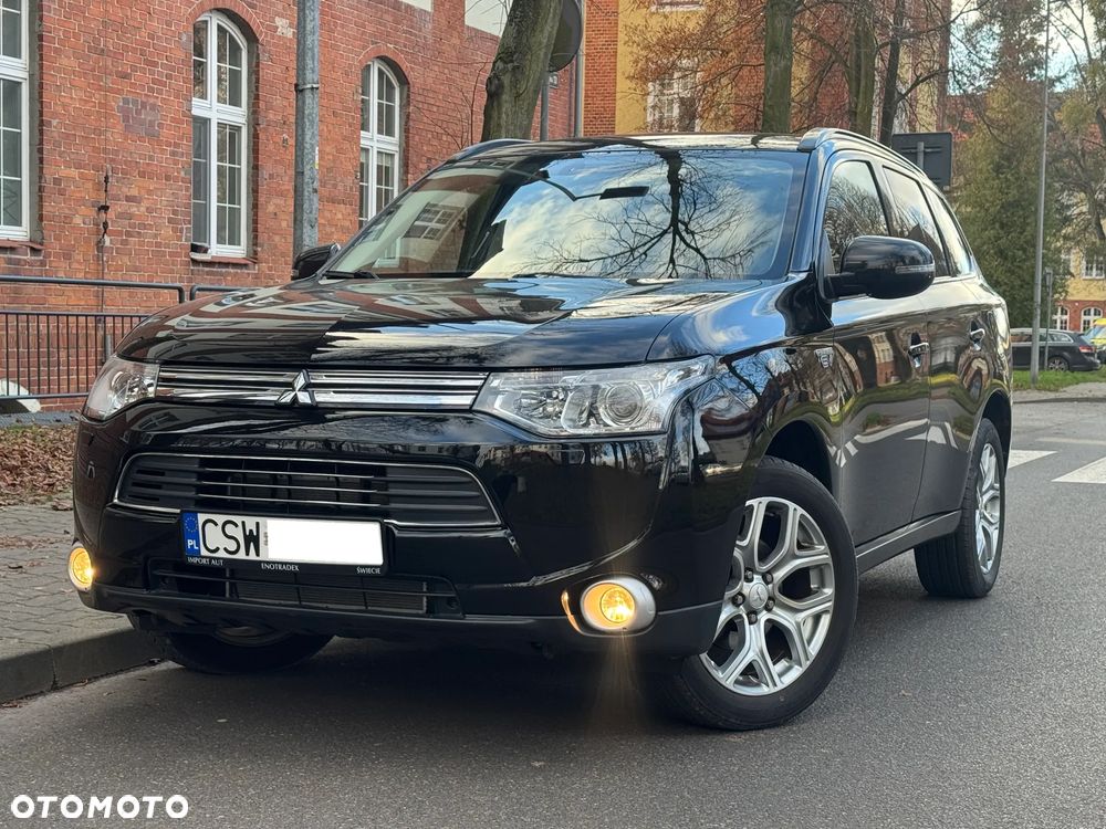 Mitsubishi Outlander 2.0 4WD Plus - 1