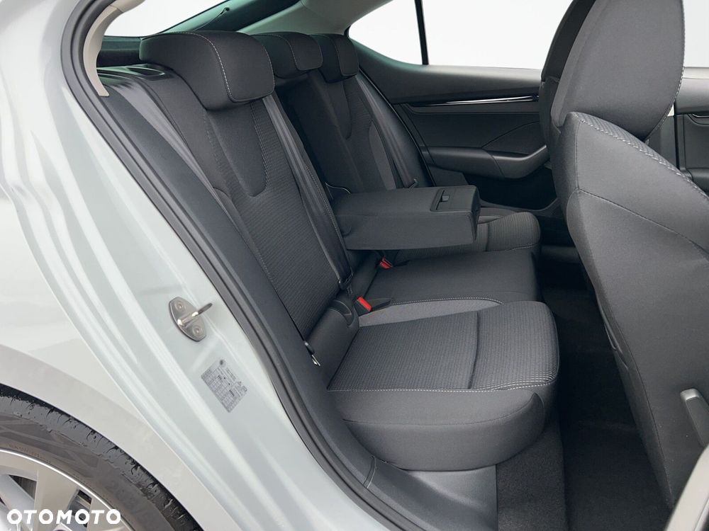 Skoda Octavia 2.0 TDI Selection DSG - 15