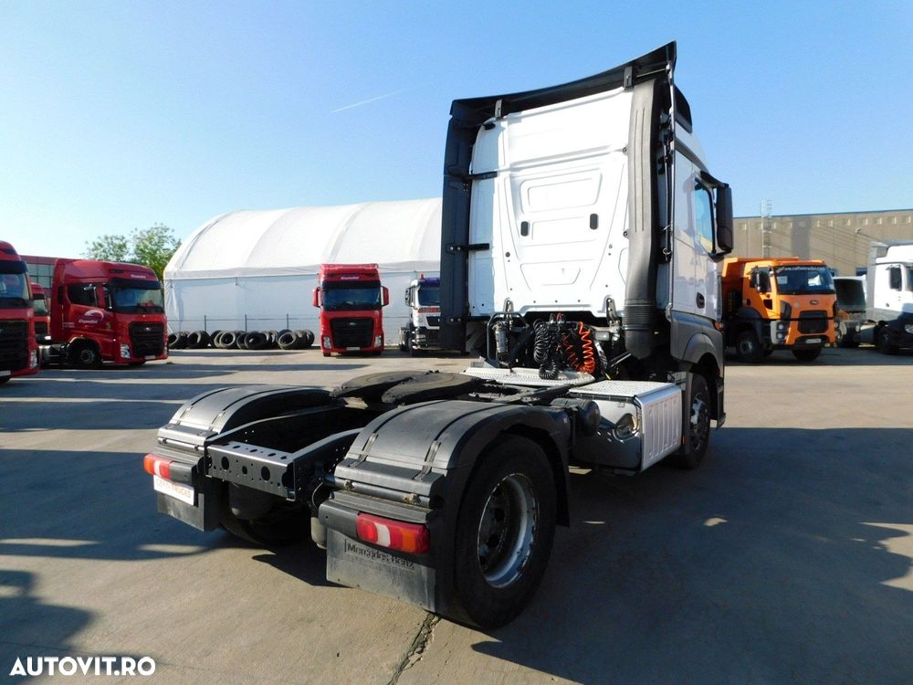 Mercedes-Benz Actros - 3