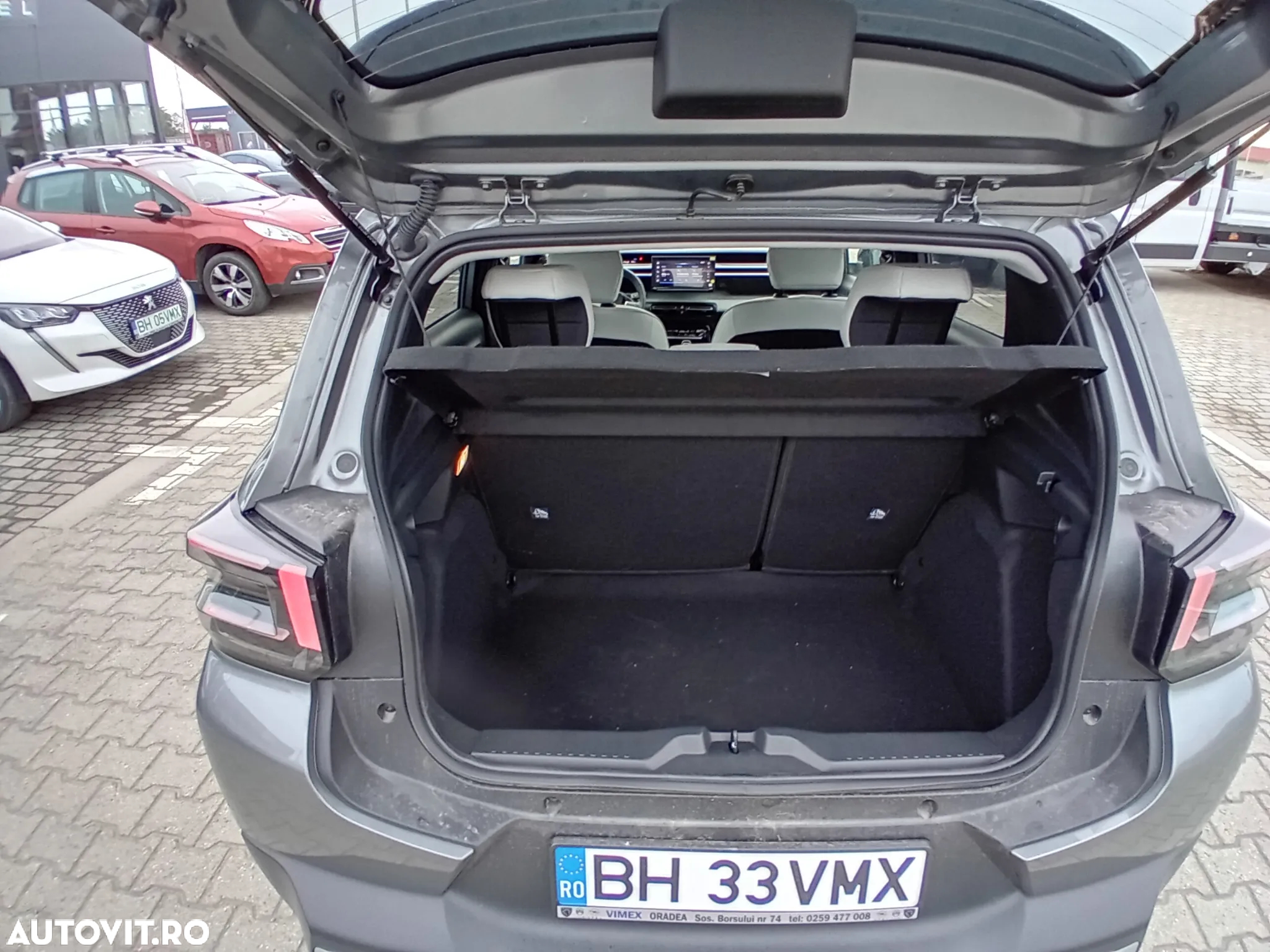 Citroën C3 1.2 PureTech 100 S&S BVM6 MAX - 11