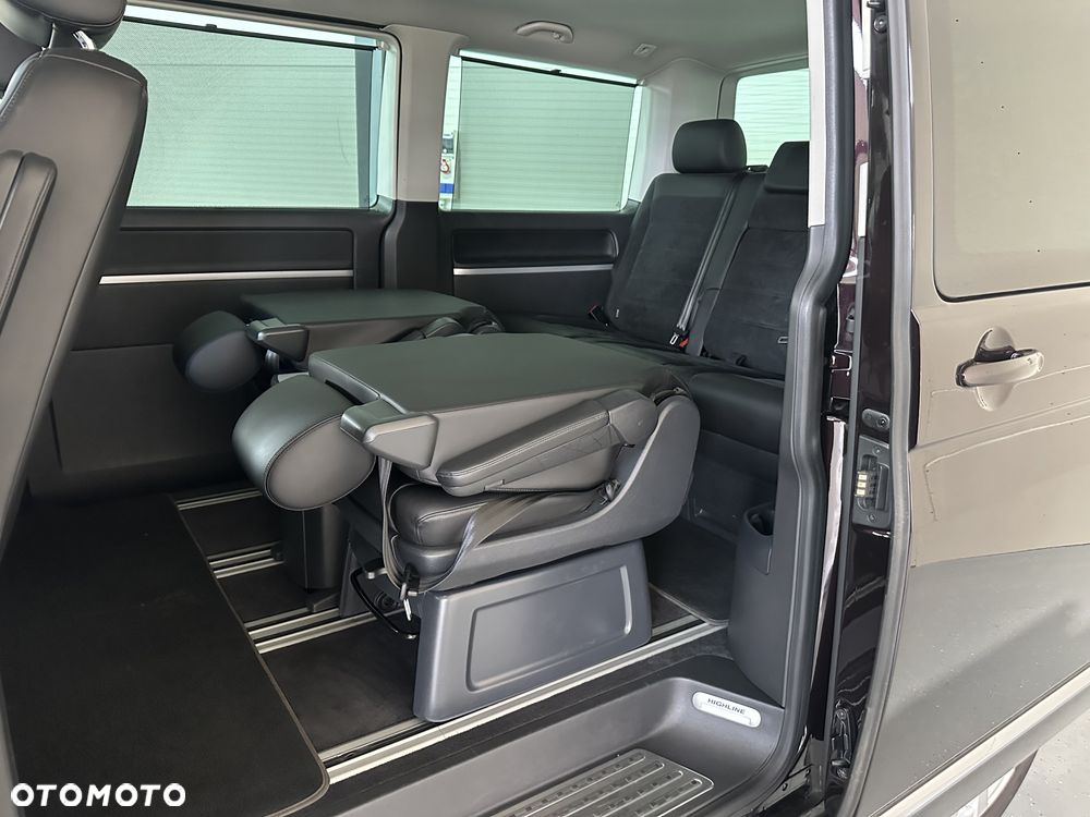 Volkswagen Multivan - 21