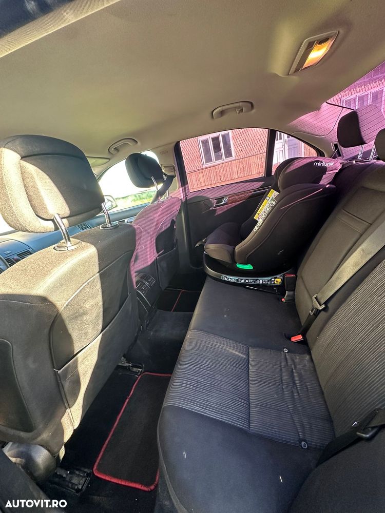 Mercedes-Benz C 220 T CDI DPF Automatik Elegance - 14